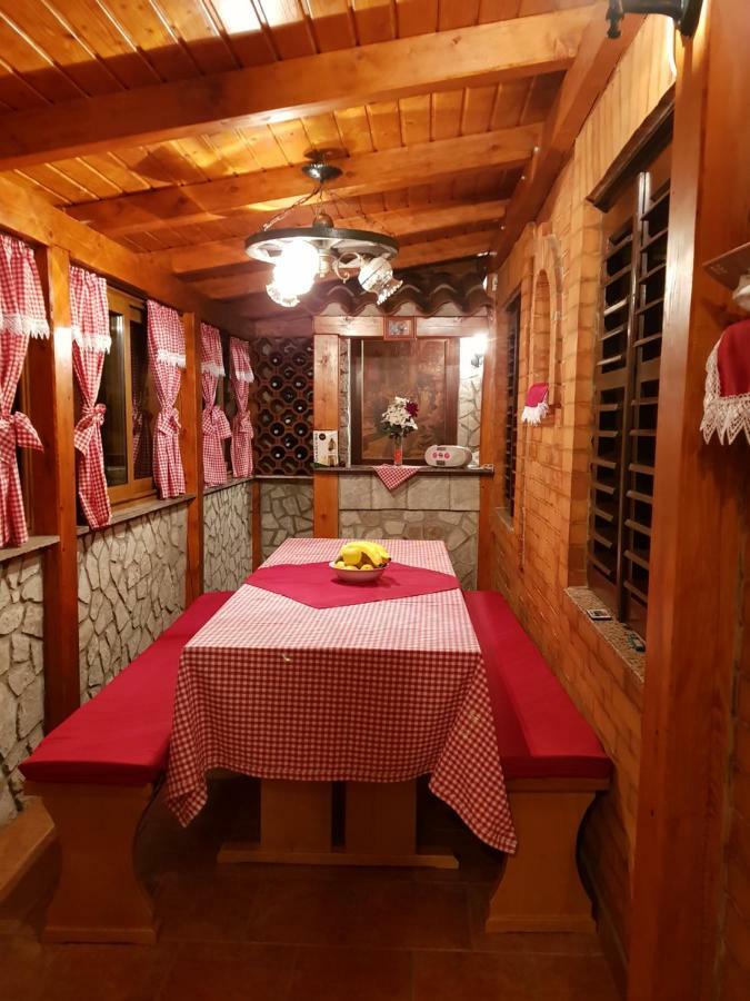 Room Petra In Centertown Senj  Exterior foto